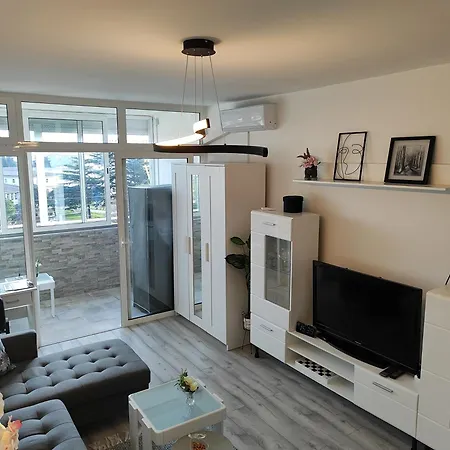 With Garage Apartment *