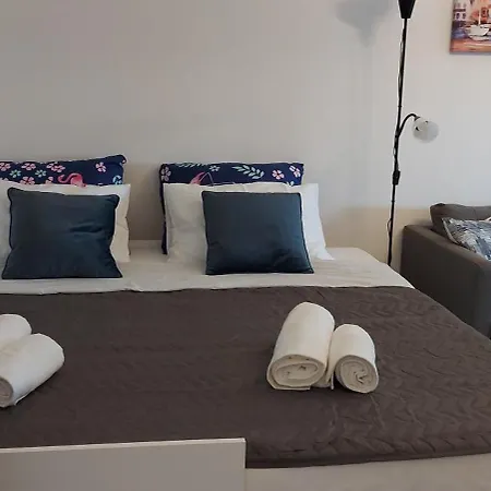 Apartment With Garage Zadar